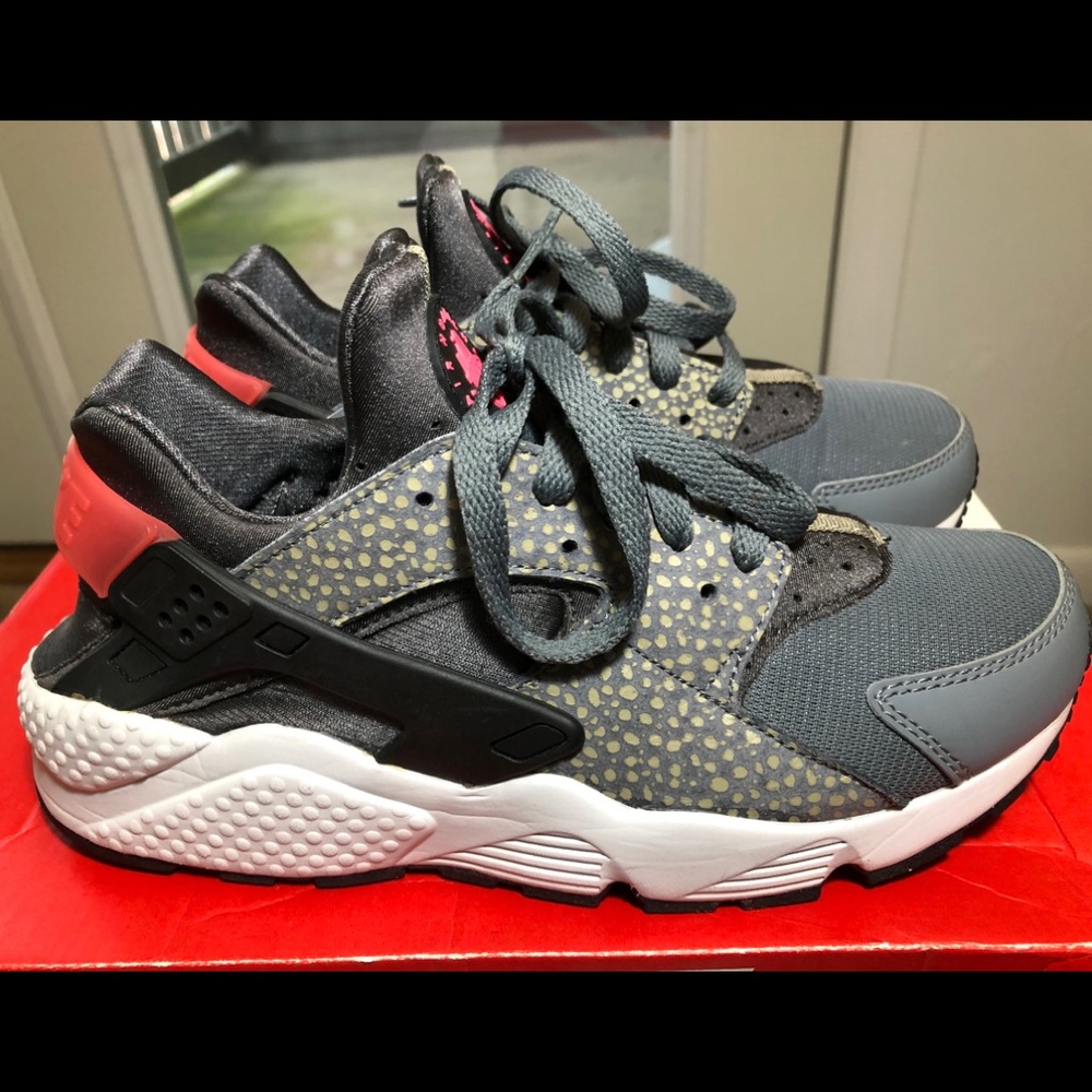 Nike Haurache Premium (Men’s)